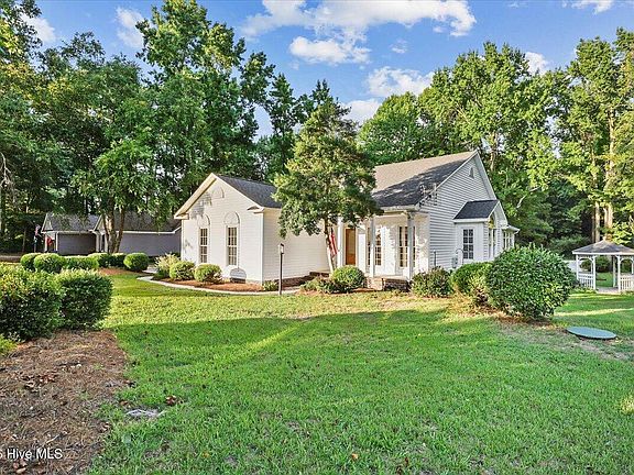4th image of 114 Farnsworth Drive