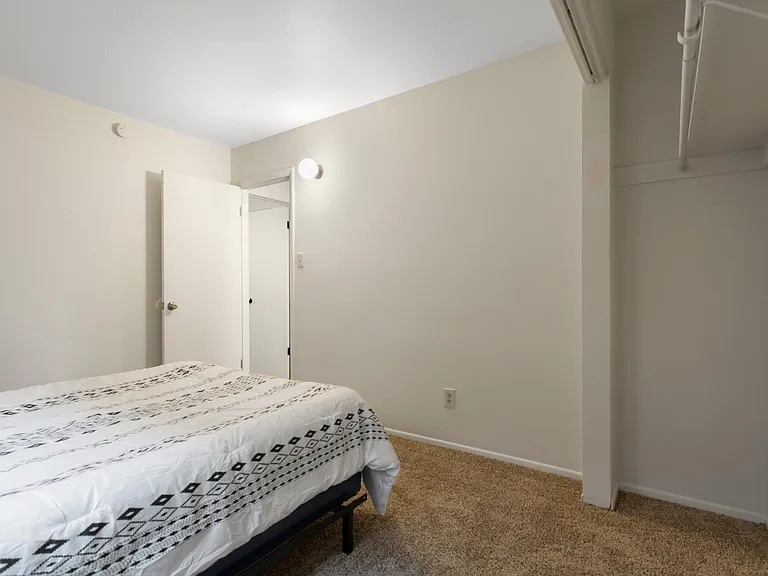 2355 Grove St #12 — Photo 12
