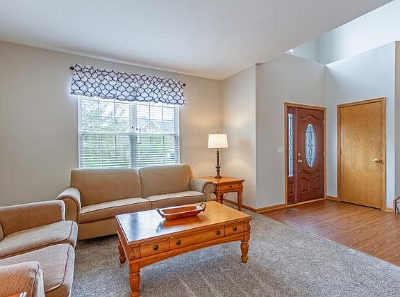 5th image of 305 Courtland Dr