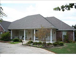 2nd image of 5101 Robin Hill Ln