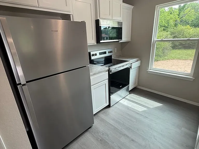 1801 Wirsing Ave — Photo 14