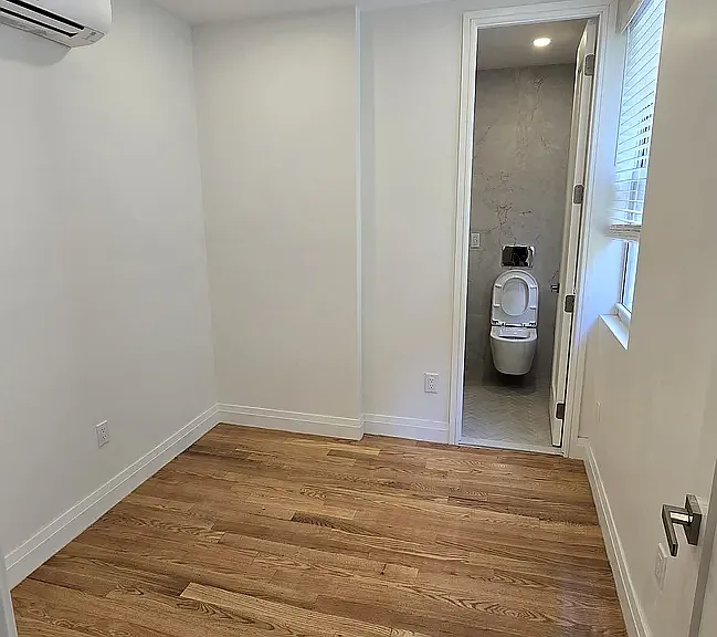 310 Park Ave #1 — Photo 3