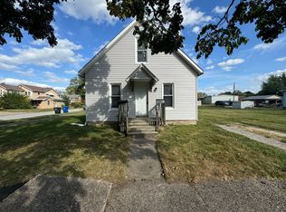 2404 15th St, Moline, IL 61265