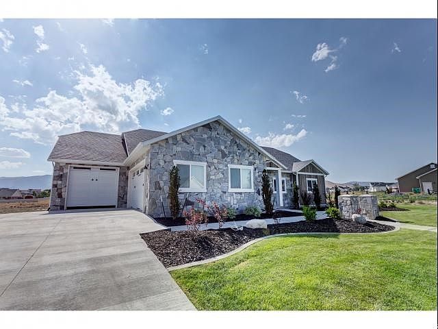 1st image of 9179 N Sunnyvale Dr