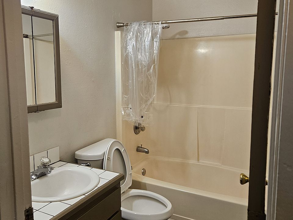 1st image of 1410 Jefferson Ave #B