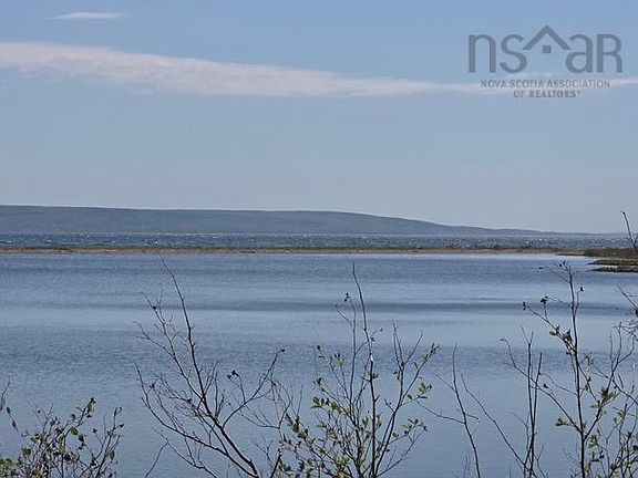 3rd image of Old Castle Bay Rd