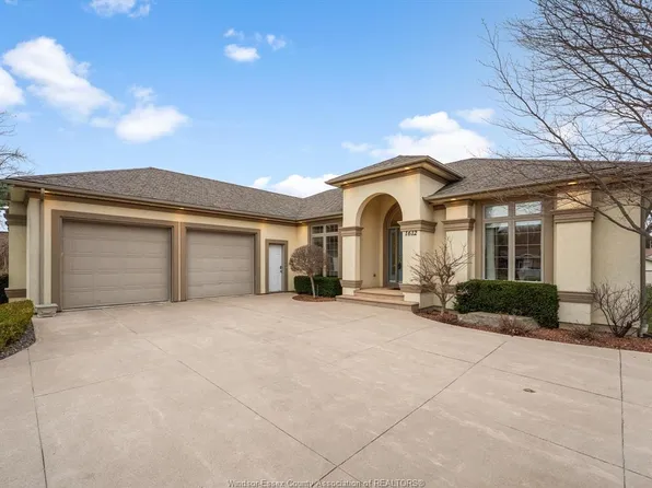 1612 Road 2 E, Kingsville, ON N0P 2G0