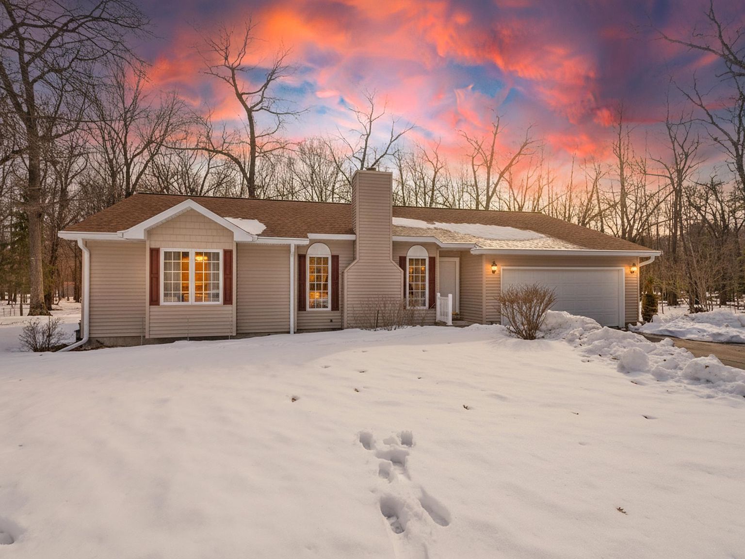 N3236 Kozuzek Rd, Peshtigo, WI 54157 | Zillow