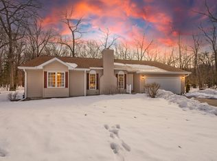 N3236 Kozuzek Rd, Peshtigo, WI 54157