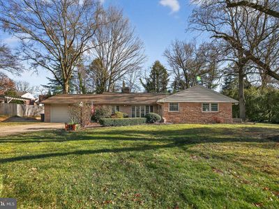 15 Circle Dr, Moorestown, NJ, 08057