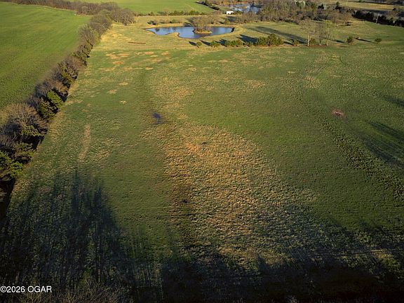 3rd image of 0 14000th Rd