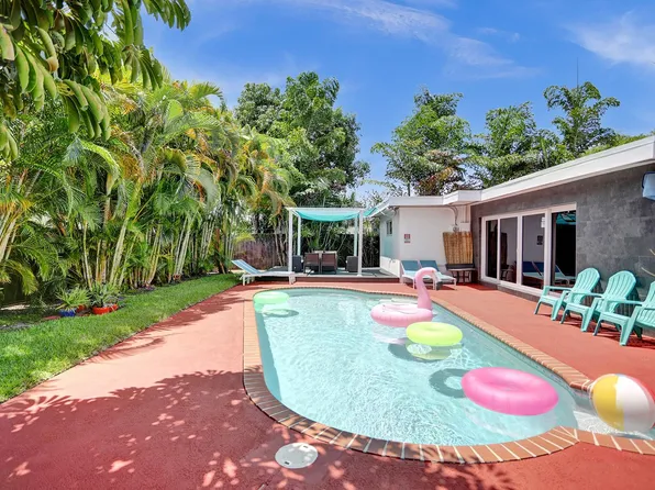 1747 16th Court, Hollywood, FL 33020
