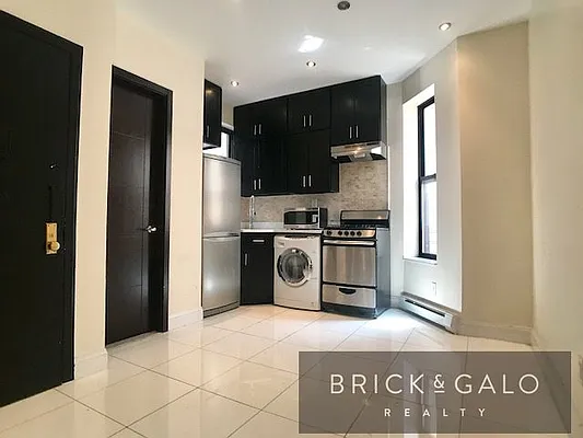 Rented by BRICK & GALO REALTY CORP | media 61
