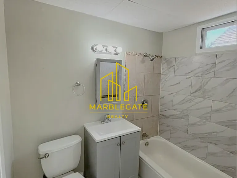 110-112 Eastern Pkwy #33R — Photo 4