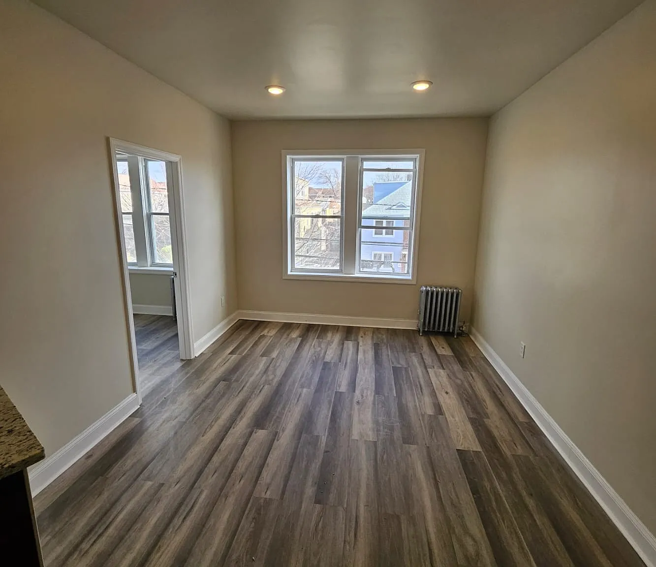 2 bed, 800 sqft, $2,100 — Photo 4