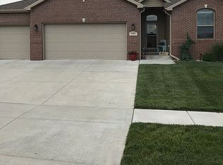 9132 S 78th St, Lincoln, NE 68516