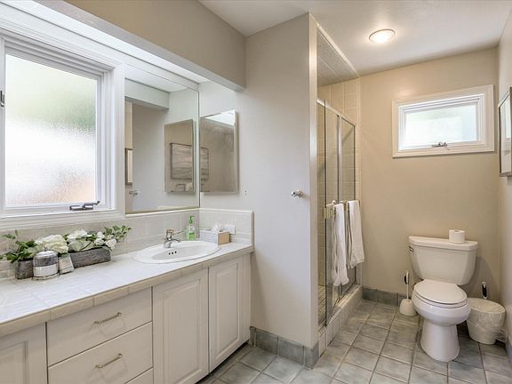 5th image of 1328 Parkinson Ave #Sf