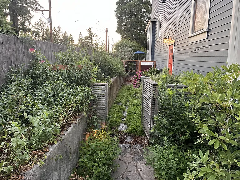 4031 SW Alice St — Photo 9