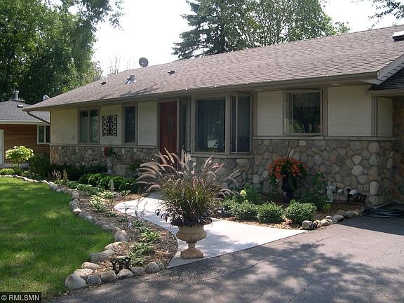 2nd image of 105 Glendale Dr