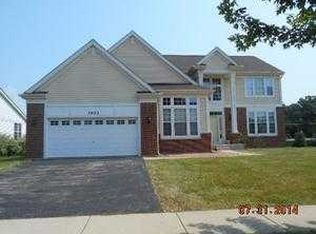 1403 White Oak Ln, West Chicago, IL 60185
