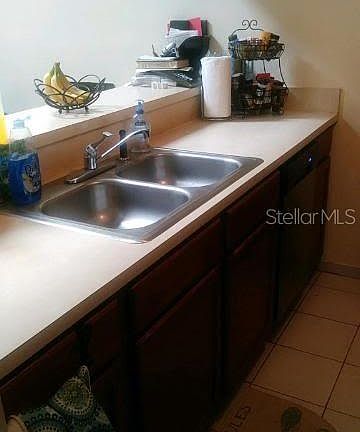 4th image of 2739 Tally Ho Ave