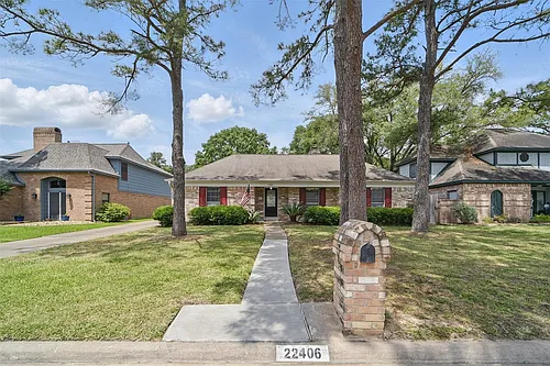 22406 Prince George St Photo 1