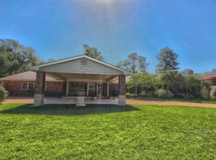 18 N Cypress St, Wichita, KS 67206