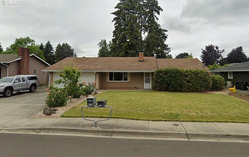 1st image of 1225 N Maple St