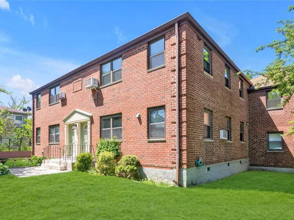 245-90 62nd Avenue #E-2 Upper, Douglaston, NY 11362