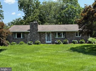 19 Doe Run, Warrington, PA 18976