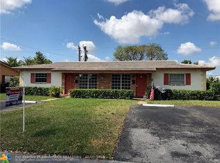 4120 Woodside Dr, Coral Springs, FL 33065