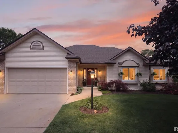 21968 Sandy Hill Ln, South Bend, IN 46628