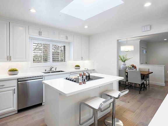 5th image of 1765 Fallen Leaf Ln