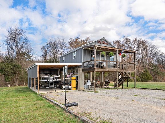 3rd image of 168 Mackin Rd