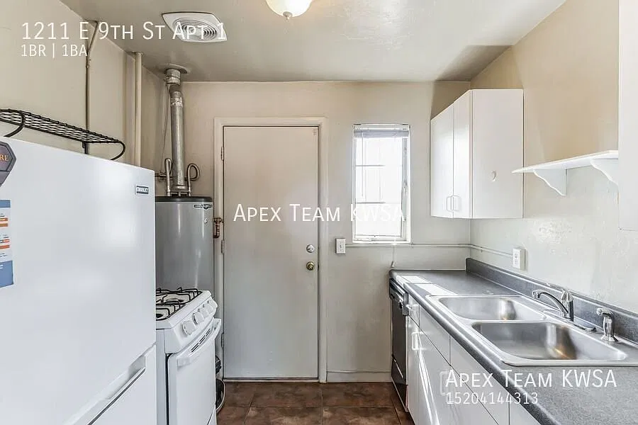 $775- Charming 1 Bed |1 Bath unit Available Just South of the University of Arizona! — Photo 3