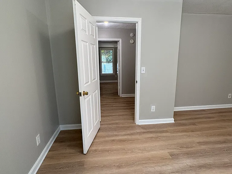 2700 Fort Daniels Dr — Photo 48