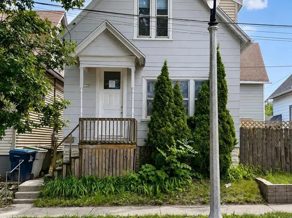 1125 E Clarke STREET, Milwaukee, WI 53212