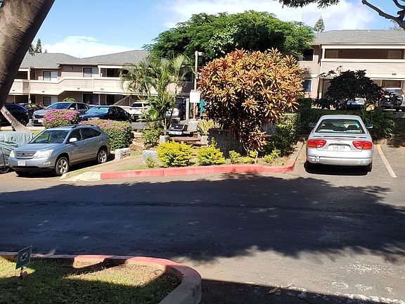 BBQ area from entry door to unit