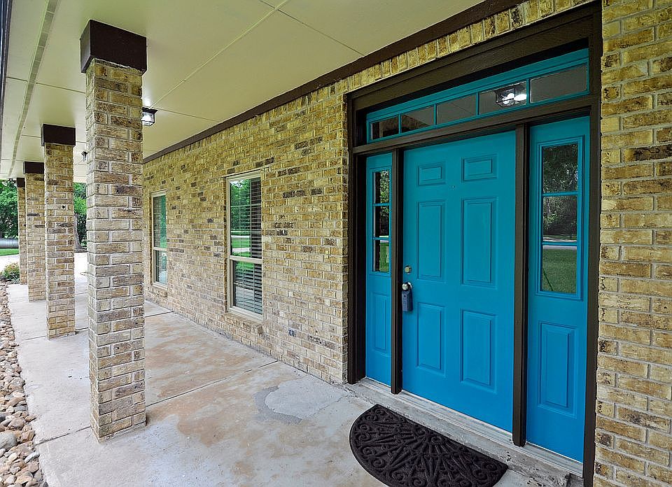 2nd image of 5103 Mimosa Ln