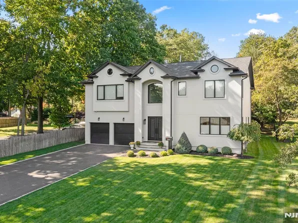355 Summit Street, Norwood, NJ 07648