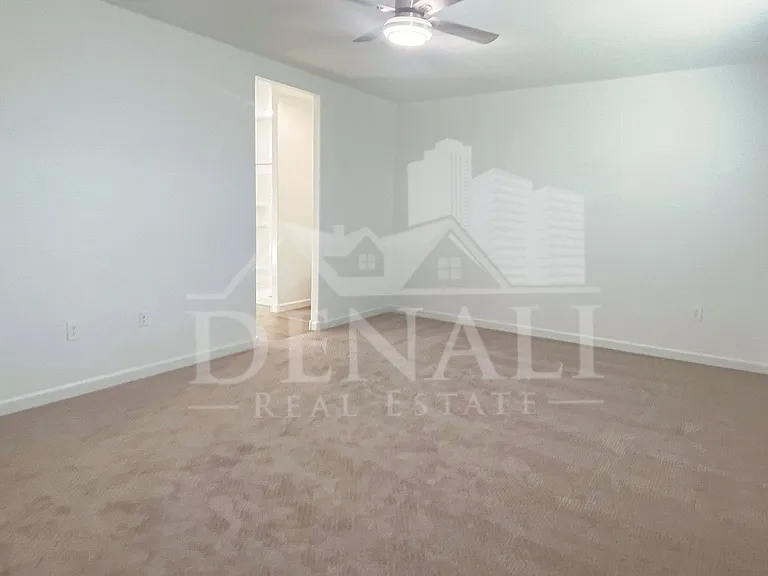 2760 W Stradling Ave — Photo 13