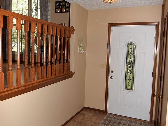 5th image of 1670 Valley Dr