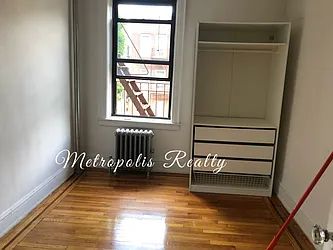 Rented by Metropolis International Realty Inc.