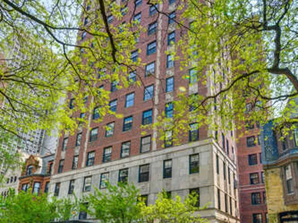 73 E Elm St APT 4B, Chicago, IL 60611