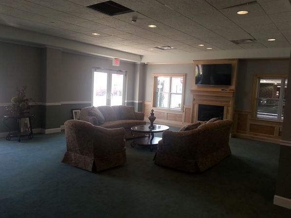 232 S Broadway St APT 216, Scottdale, PA 15683