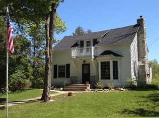 11260 Beach Rd, Sister Bay, WI 54234