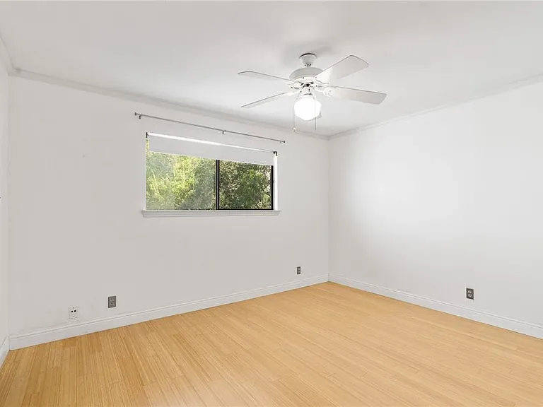 2500 Enfield Rd #3 — Photo 11
