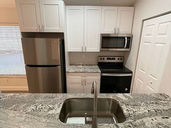 4th image of 3760 Carmichael Ct