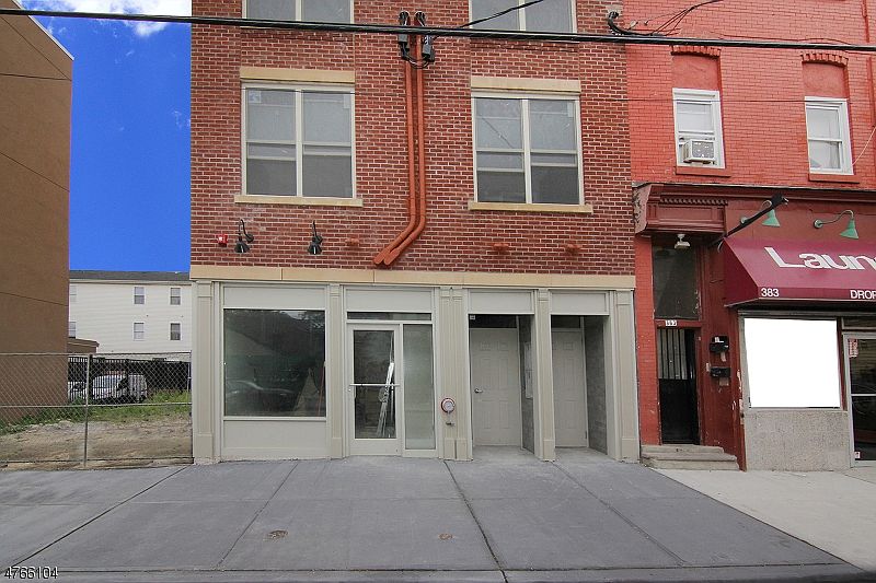 2nd image of 381 Communipaw Ave Unit 1G