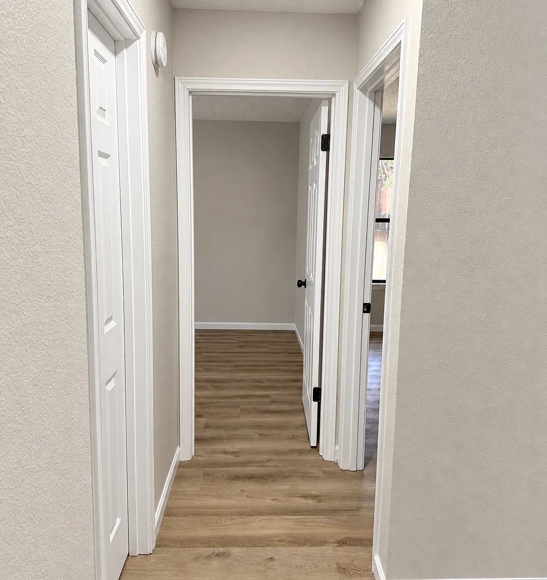 3 bed, 1368 sqft, $2,400 — Photo 4